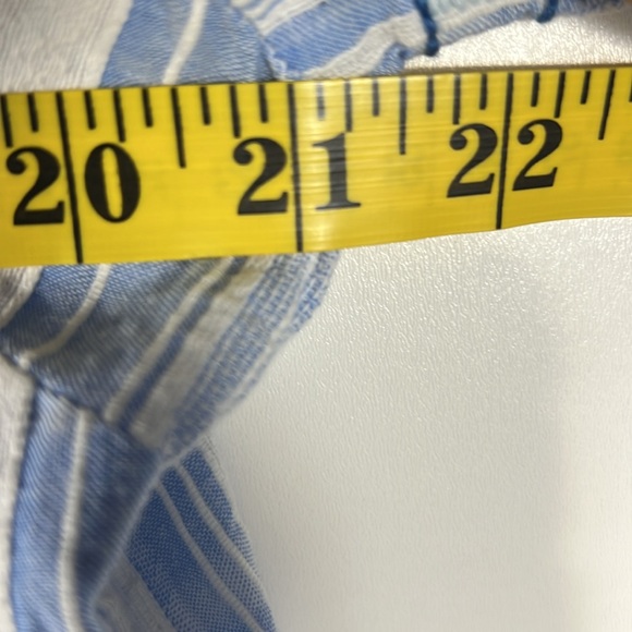 Solitaire Blue and White Embroidered Blouse - Picture 7 of 9